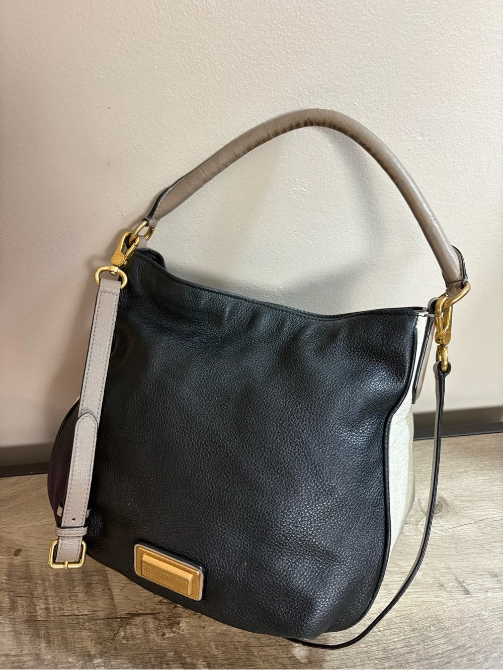MARC by MARC JACOBS Black Beige Ivory Leather COLORBLOCK Convertible HOBO BAG